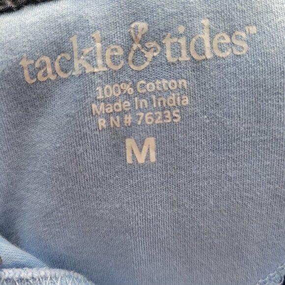 Tackle & Tides Men's Blue Polo Style Three Button Shirt Size Medium - Picture 9 of 9